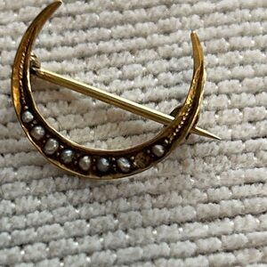 Vintage Gold Crescent Moon Brooch with Pearls 14K
